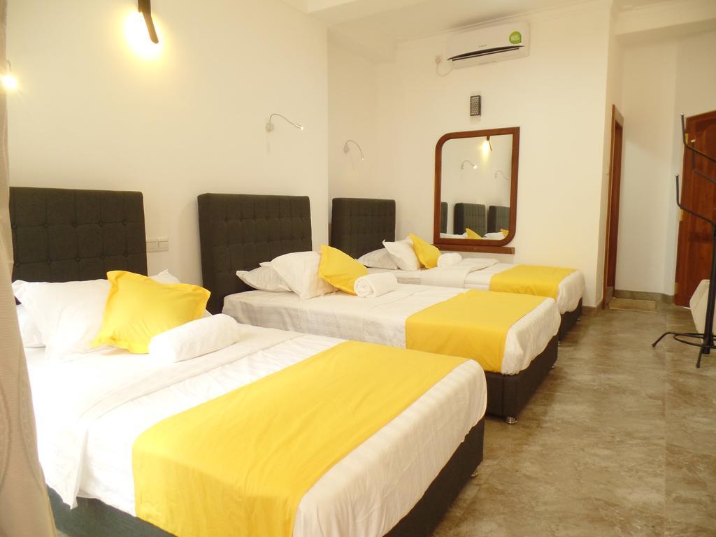 Kandyan Bluestar Villa מראה חיצוני תמונה