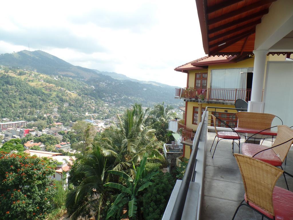 Kandyan Bluestar Villa מראה חיצוני תמונה