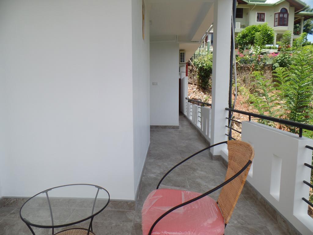 Kandyan Bluestar Villa מראה חיצוני תמונה