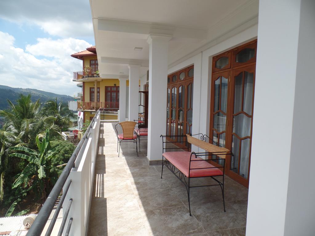 Kandyan Bluestar Villa מראה חיצוני תמונה