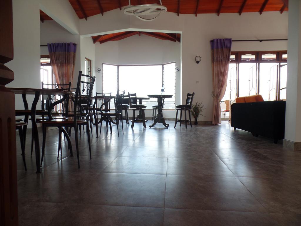 Kandyan Bluestar Villa מראה חיצוני תמונה