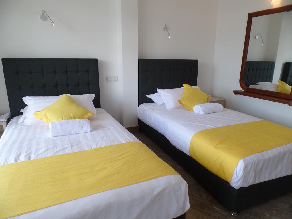 Kandyan Bluestar Villa חדר תמונה