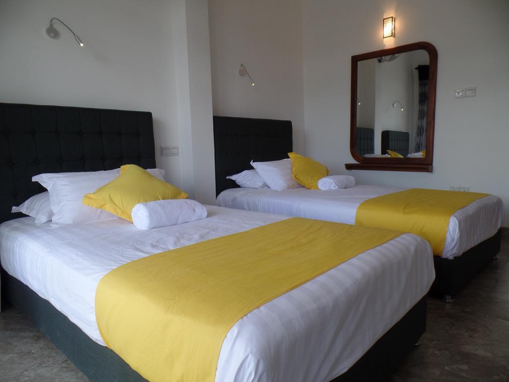 Kandyan Bluestar Villa חדר תמונה