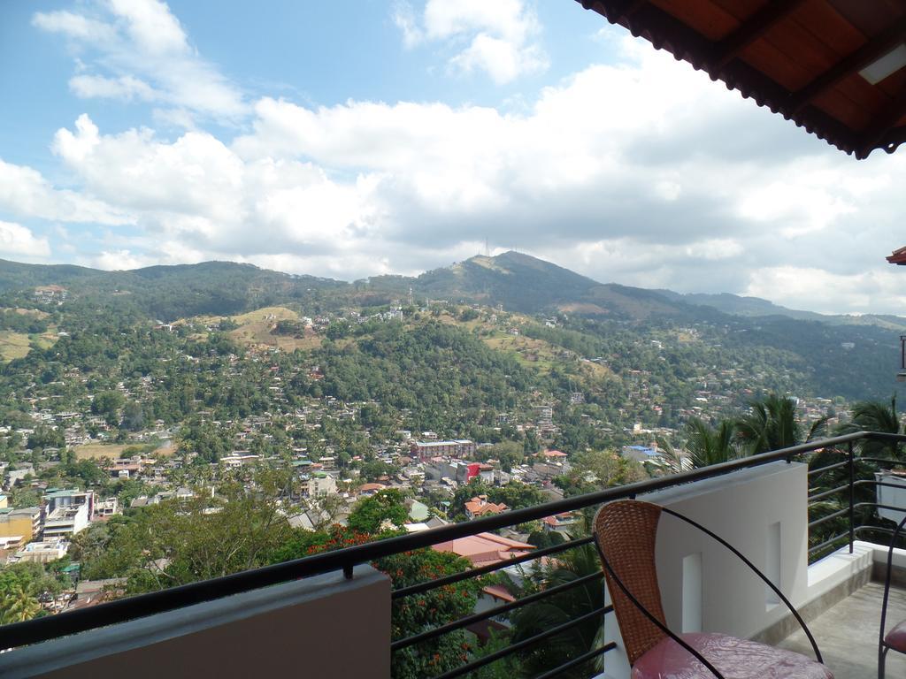 Kandyan Bluestar Villa מראה חיצוני תמונה